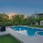 Nostos Villa